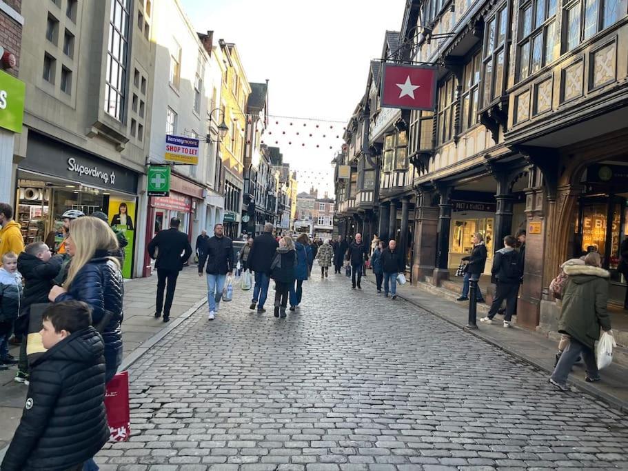 Studio On The Rows - Central City Centre Chester Eksteriør billede